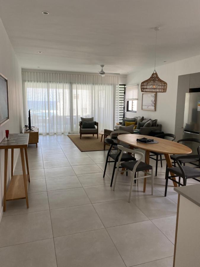 Eastern Blue Beachfront Luxury Apartment Пост-Лафайет Экстерьер фото