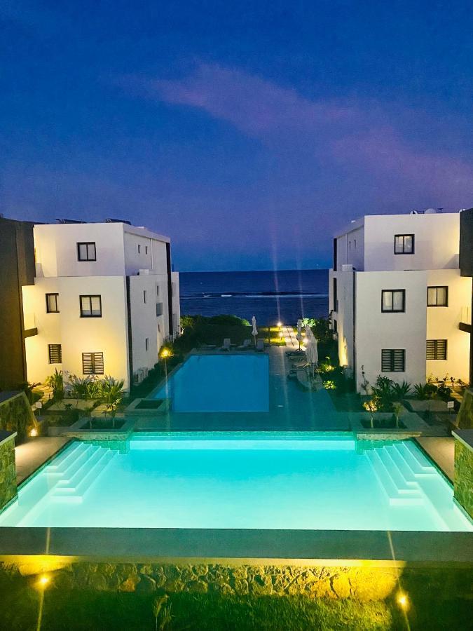 Eastern Blue Beachfront Luxury Apartment Пост-Лафайет Экстерьер фото
